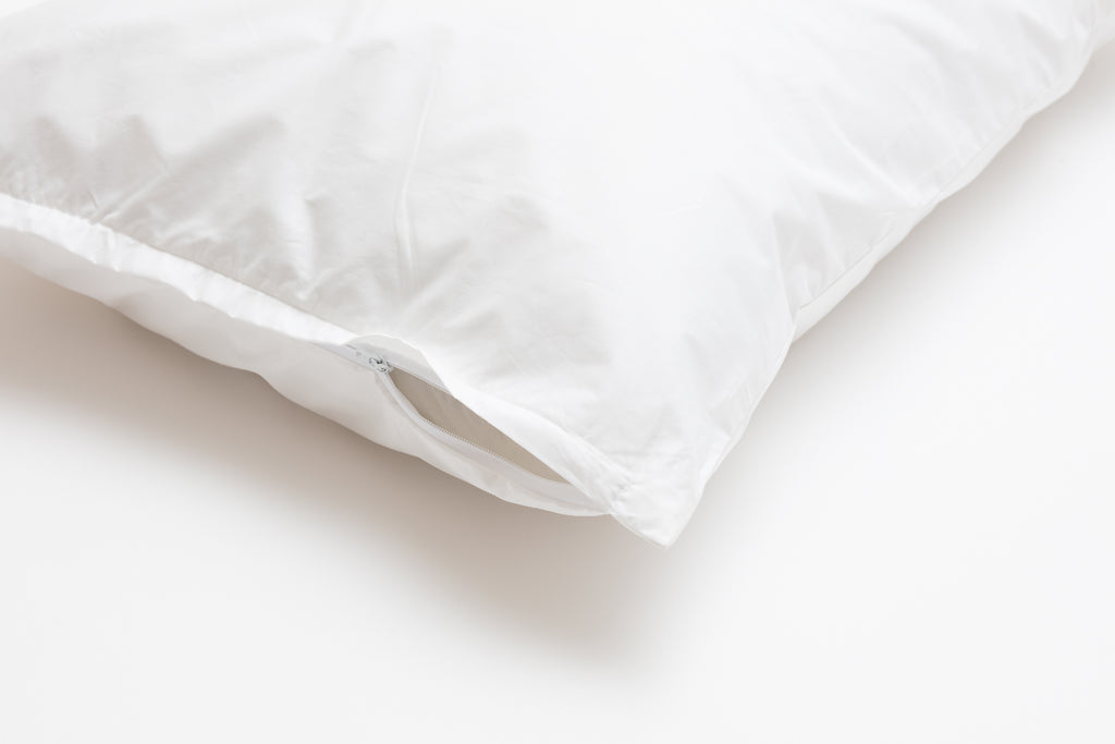 Pillow Protector - Dreamdesigns.ca