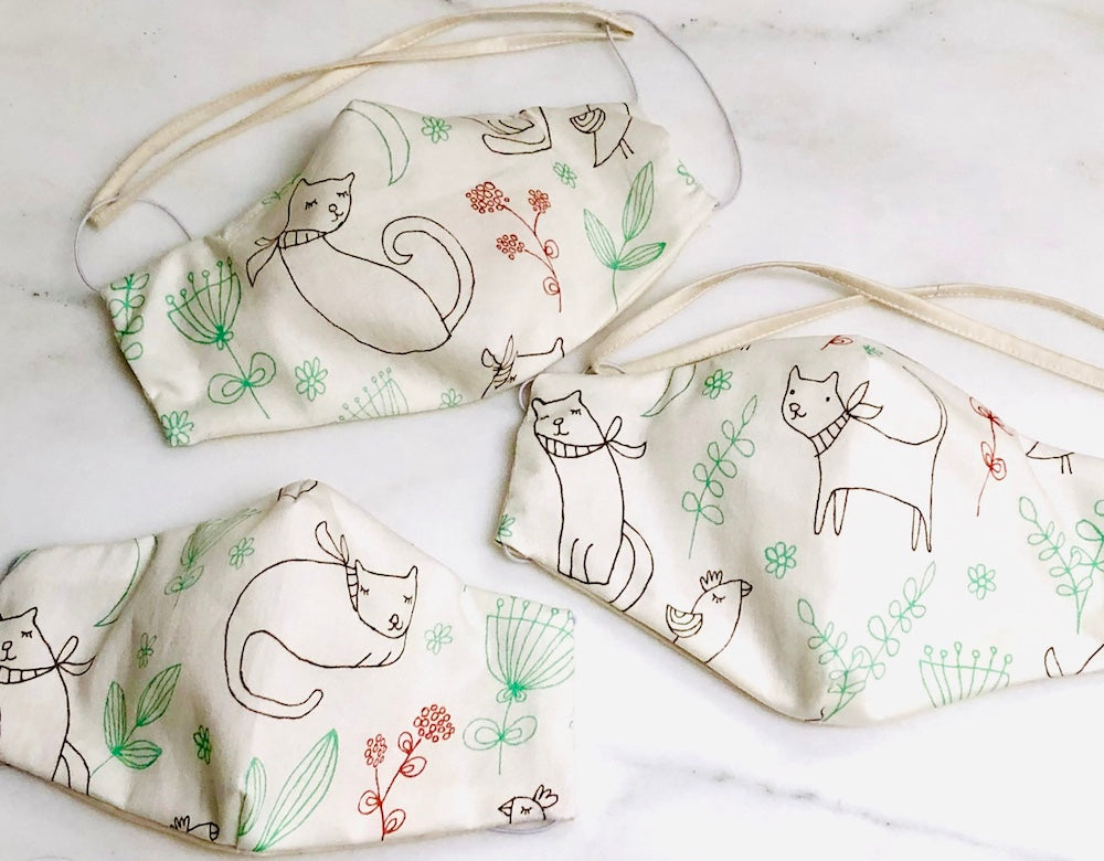 Limited Edition Prints Organic Cotton Face Mask: Garden Cats - Dreamdesigns.ca