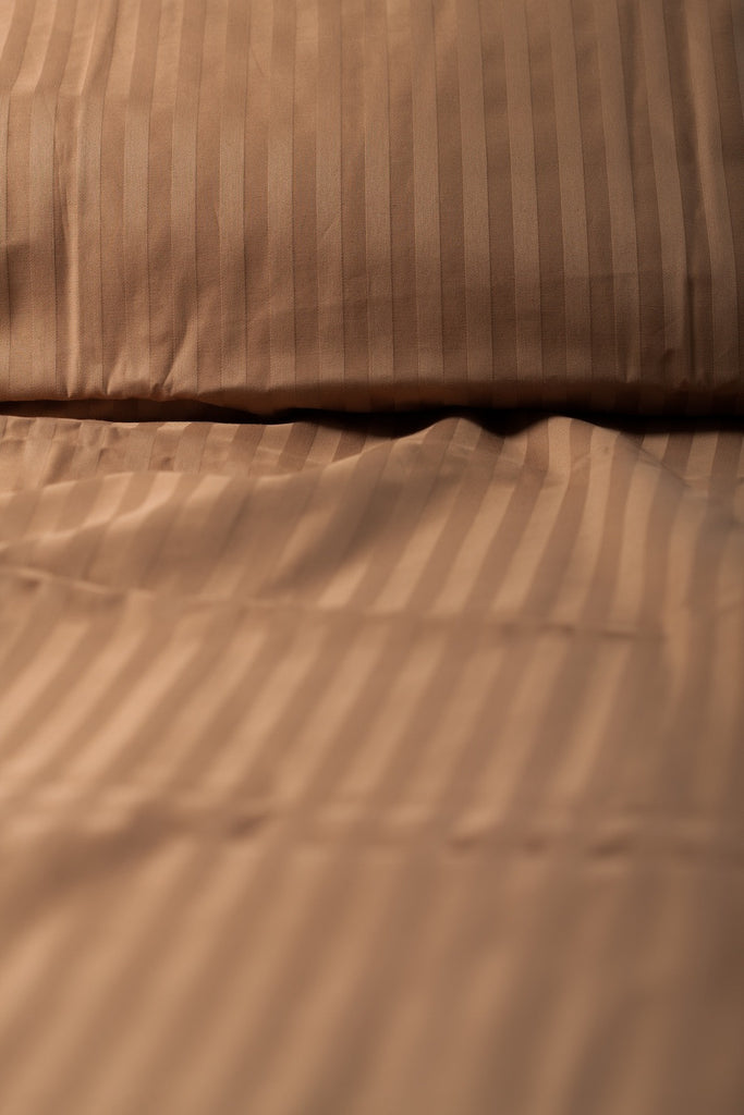"Nutmeg" Damask Stripe Organic Cotton Sateen Pillow Shams - Dreamdesigns.ca