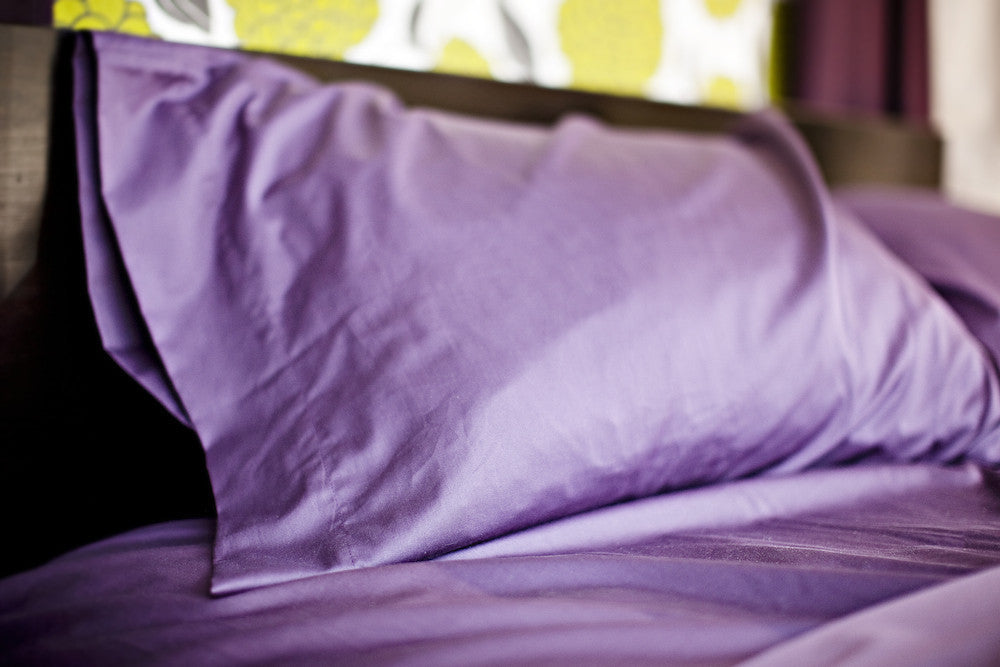 "Violet" Organic Cotton Sateen Pillow Cases - Dreamdesigns.ca